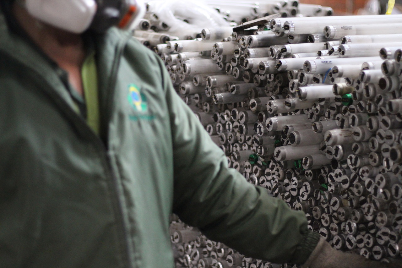 Mega Reciclagem Lâmpadas 